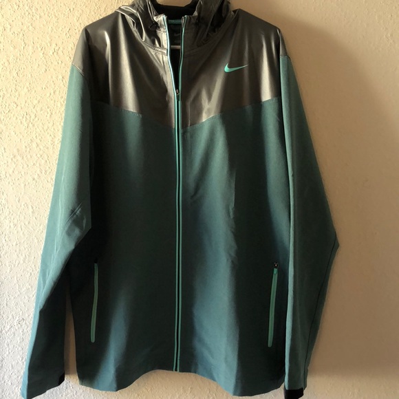 nike pro training jacket